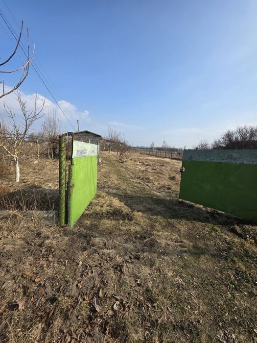 Продам земельну ділянку в Трушках