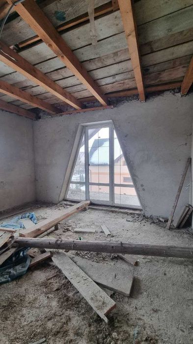 Продається просторий приватний будинок в Івано-Франківську