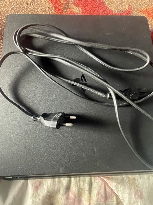 Playstation slim 4 500gb