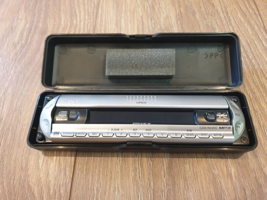 Radio CD Sony CDX-R3300 MP3 Drive-S Xplõd 50Wx4