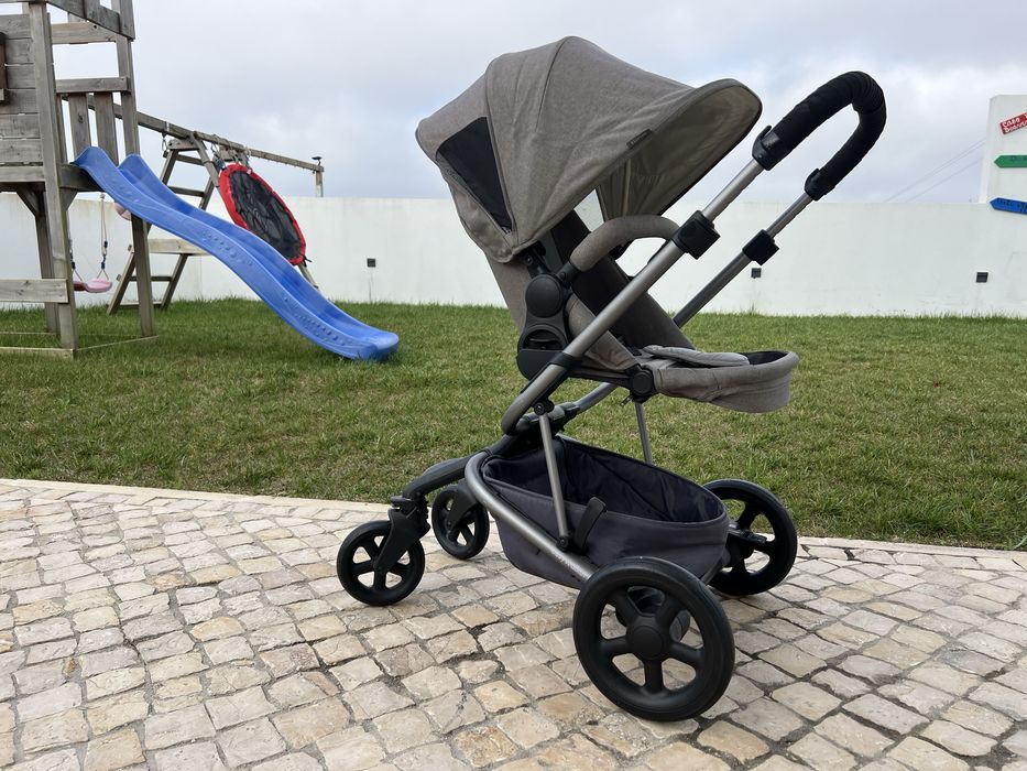 Carrinho de bebé e alcofa