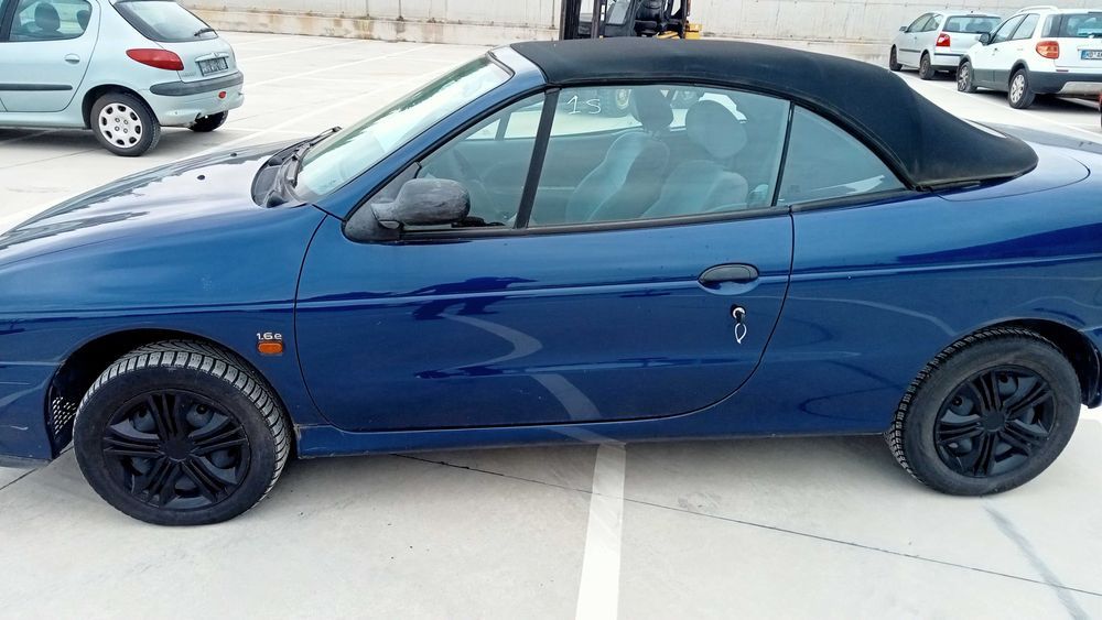Temos para peças Renault Megane Cabrio Gasolina