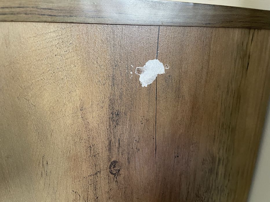 Mesa de cabeceira com gaveta
