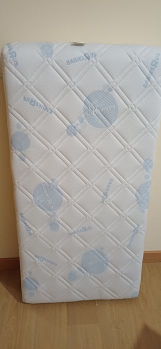 Berço vintage branco c/ colchão