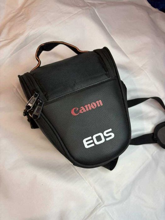 Продам фотоапарат Canon EOS 2000D kit (18-55mm) DC III (новий)