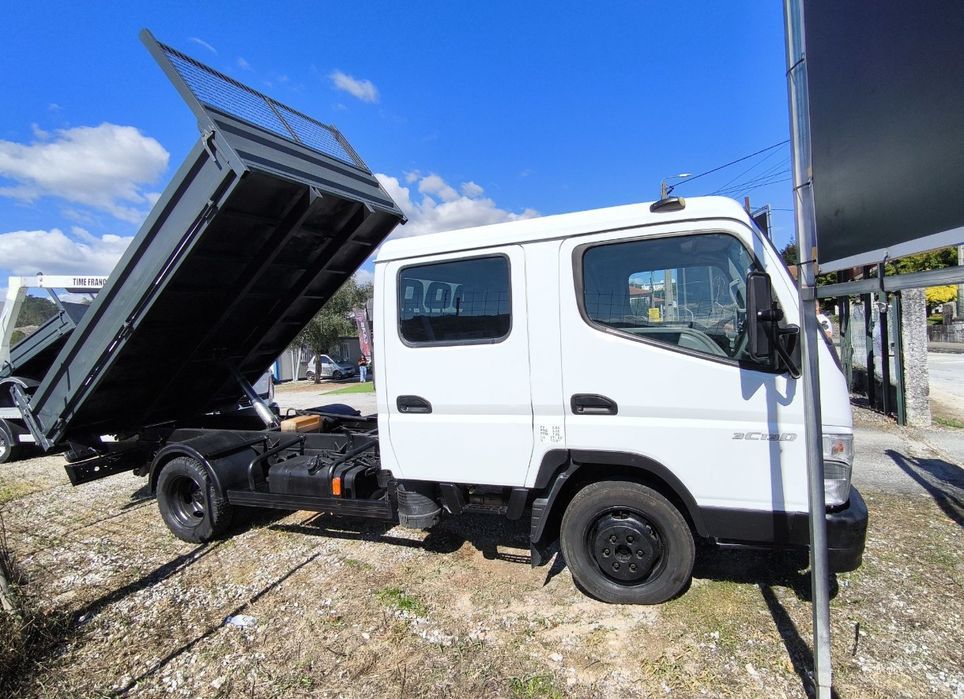 Mitsubishi Fuso Canter Basculante