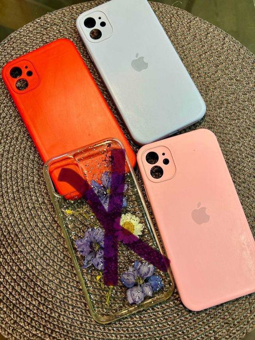 Чохол на IPhone 11