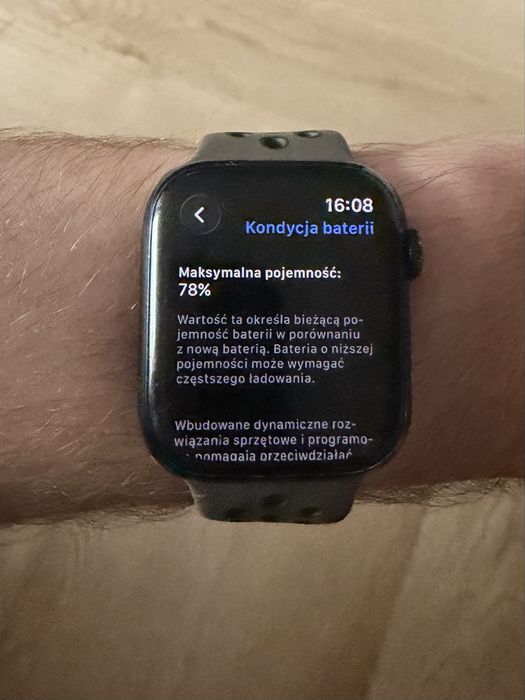 Apple Watch Series 7 / 45 mm / GPS + Cellular