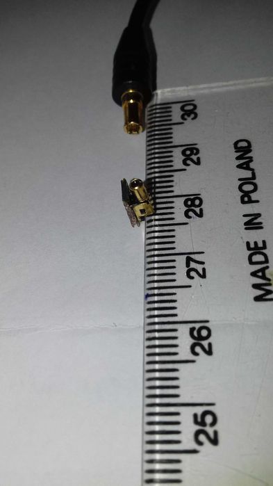 Antena zewnętrzna do modemów z gniazdem CRC9 SMB T5