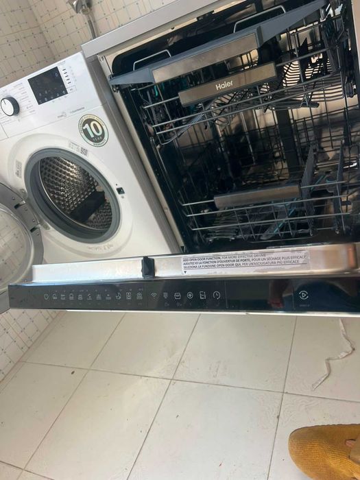 Maquina de Lavar a Loiça - HAIER XF 6C2M1PX (1 ANO DE UTILIZAÇÃO)