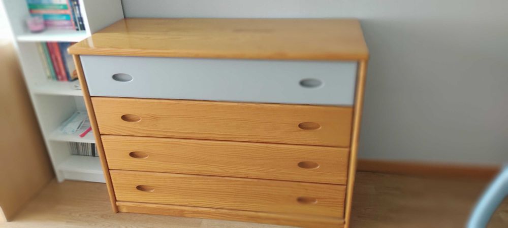 Cómoda (madeira maciça - Pinho Mel)