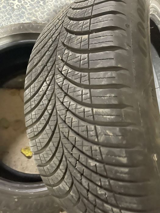 Шини Good Year r17