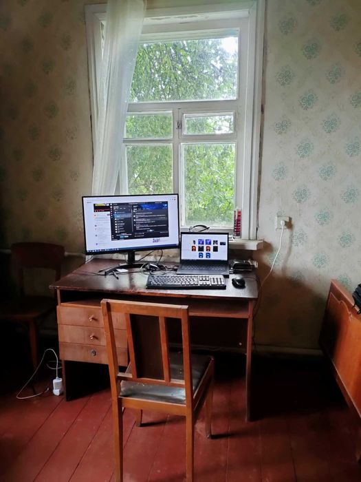 Продам 4 кімнатний будинок у місті Борзна Чернігівської області