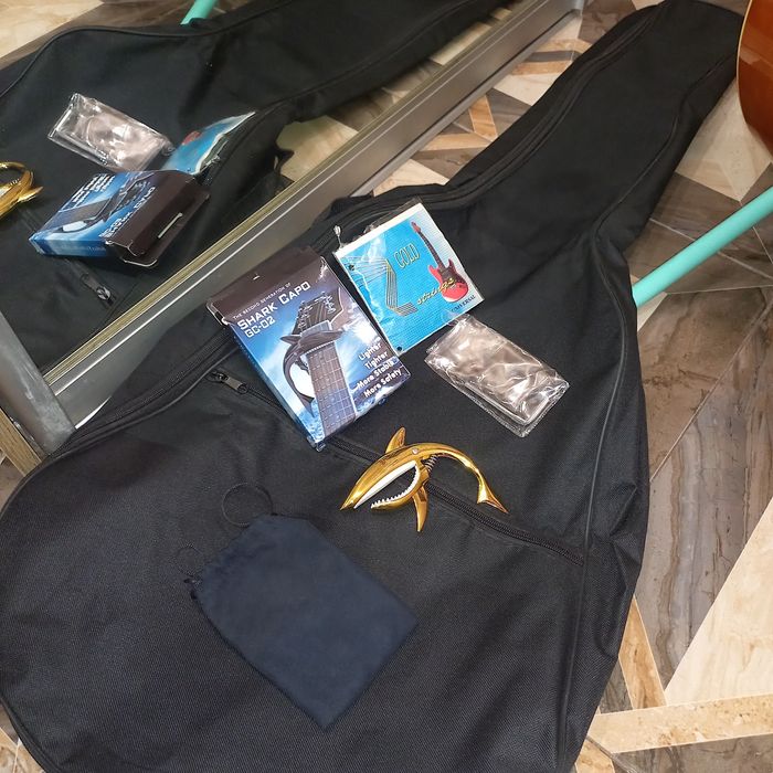 Продам новую гитару