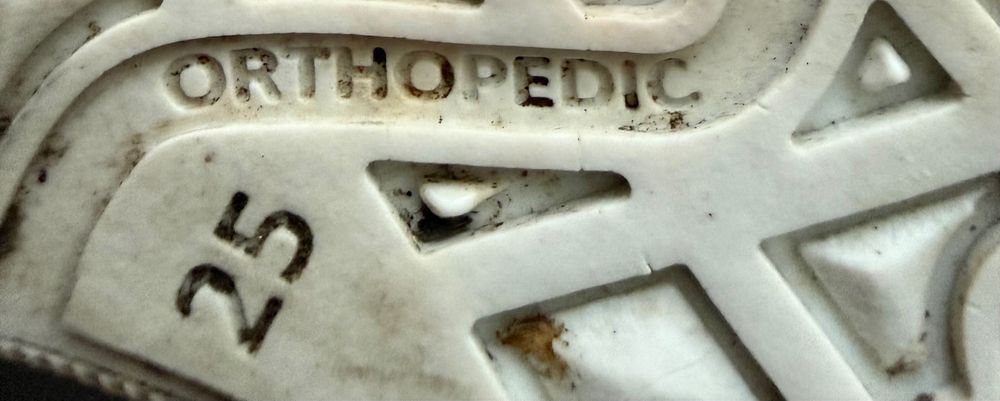Продаю дитячі туфлі ORTHOPEDIC