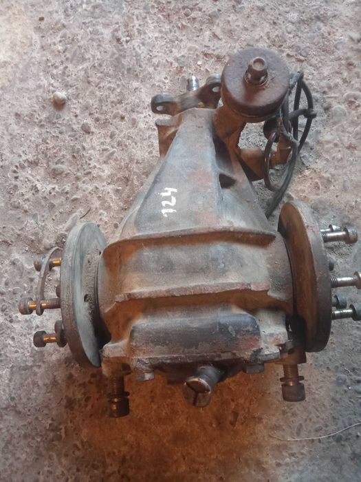 Редуктор заднього моста Мерседес124
