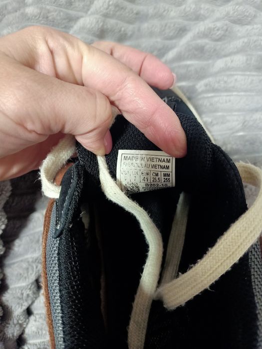 Продам кросівки  Vans.