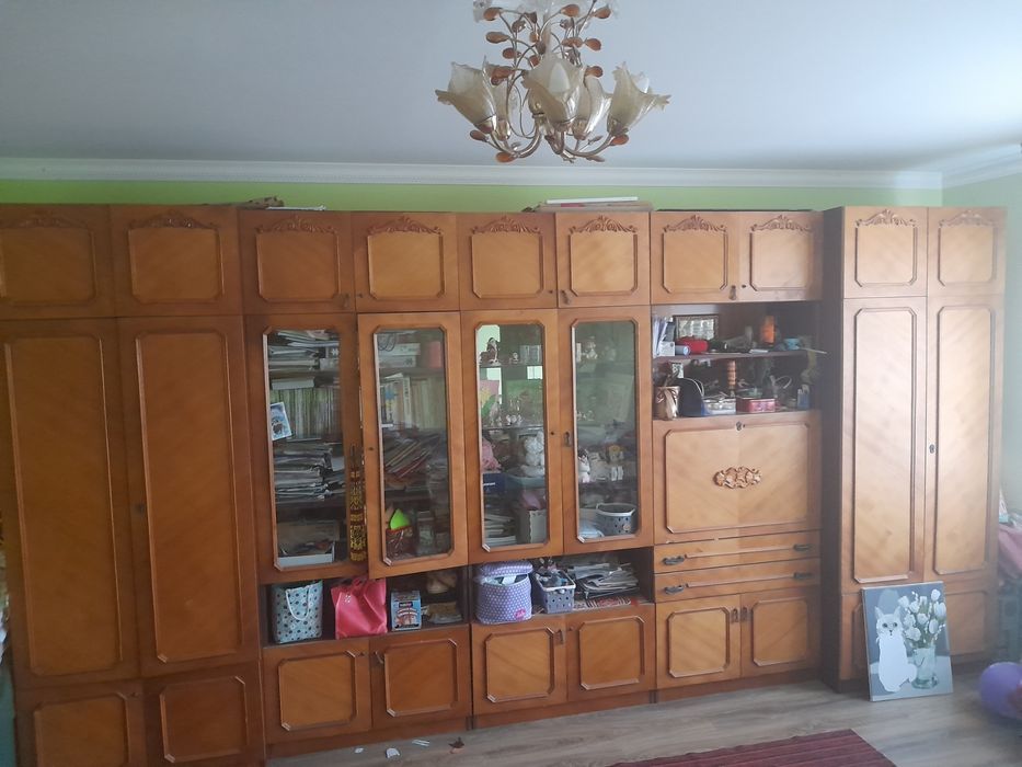 Меблі для вітальні. Стінка- шафа