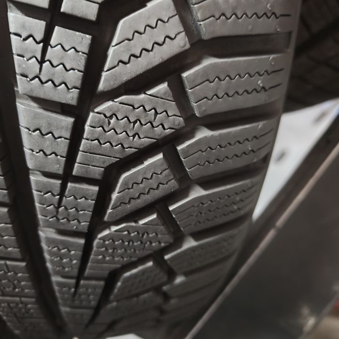 215/55/16 Hankook z 2025 roku