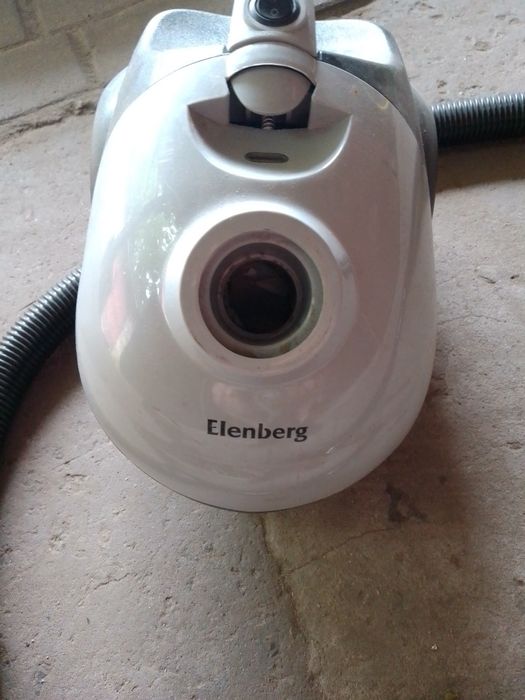 Продается пылесос рабочий