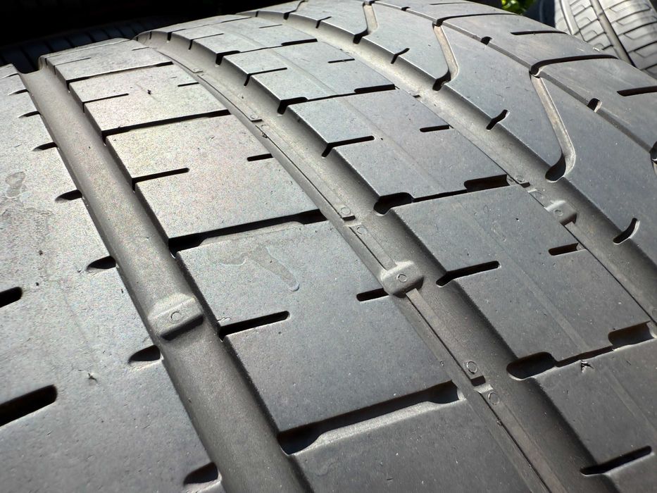 315-35 R21 111Y Pirelli Pzero NO 2шини