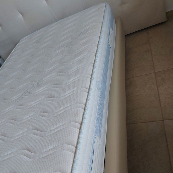 Sommier+cabeceira de cama com oferta de colchão
