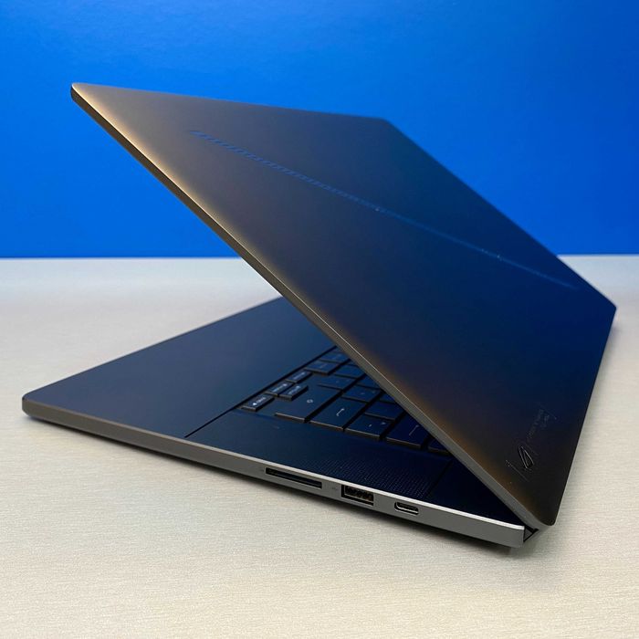 ASUS ROG Zephyrus G16 | 2024 - 16" 240Hz (Ultra 9 185H/16GB/RTX 4070)64283774581123124