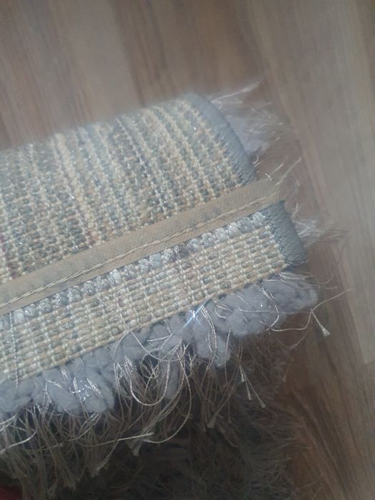 Dywan Shaggy  szaro-srebrny.