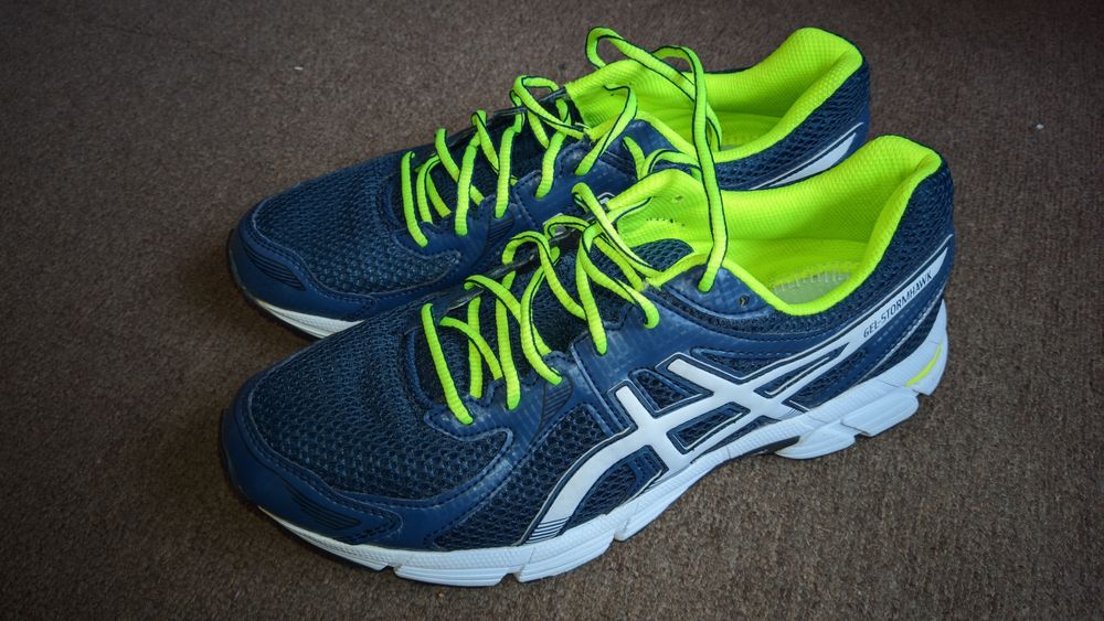 Кросівки туфлі  школа asics mizuno nimbus jordan   nimbus 42.5