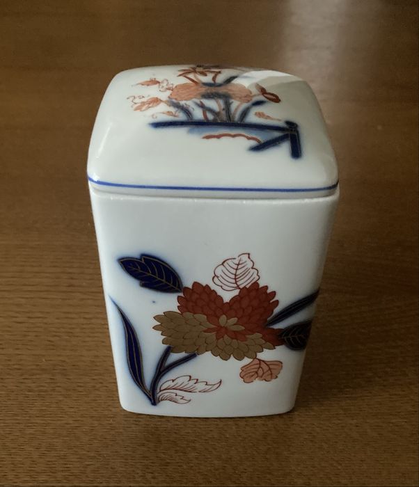 Caixa Oriental Vista Alegre decoração Imari