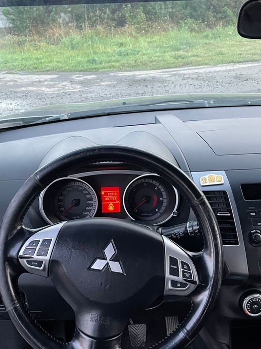 Аутлендер 2,2 дизель