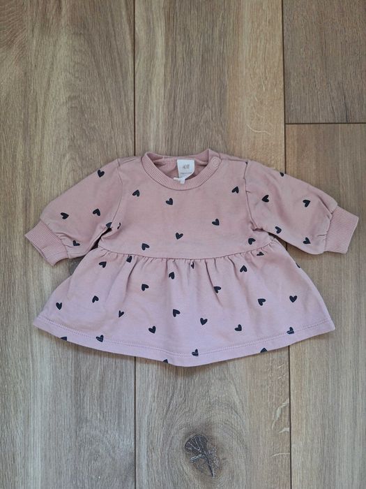 Sukieneczka w serduszka h&m