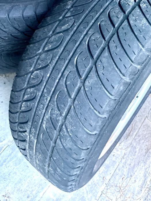 Pneus BF Goodrich 255/65R16