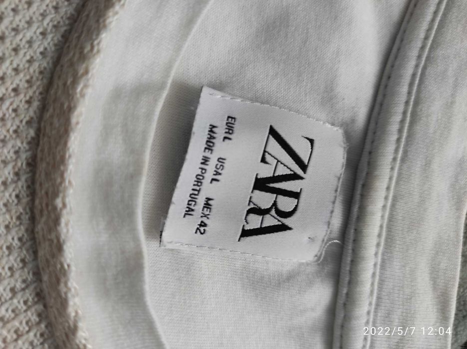 Męska bluzka ze strukturalnej dzianiny - ZARA