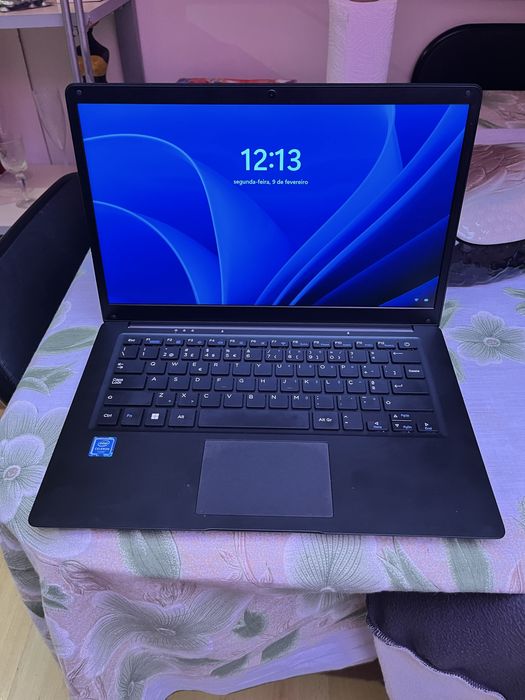 Portatil Star Premium usado como novo.