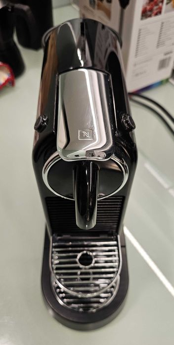 Nespresso Citiz limousine Black
