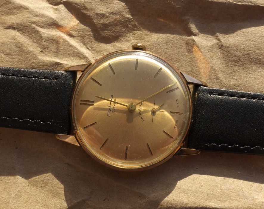 Часы швейцарские механические Adria (~1960). Позолота.
