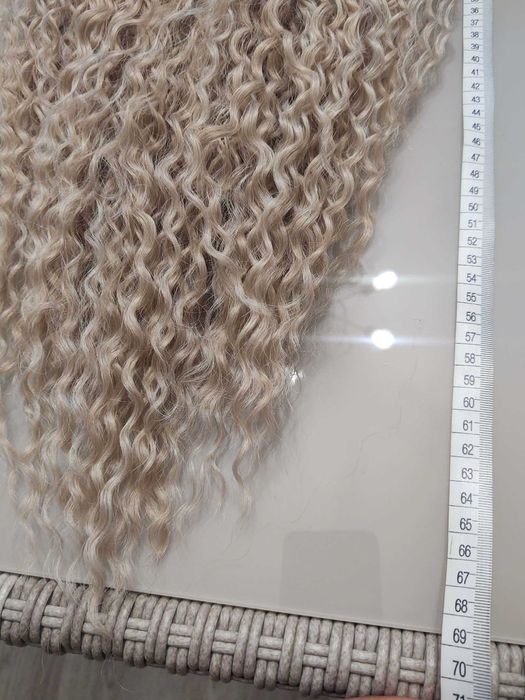 Peruka blond 70 cm długości afro loki