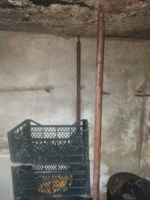 Погреб в жилом районе Воскресенка