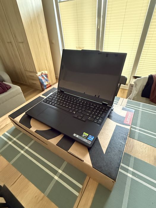 Laptop lenovo legion intel i7