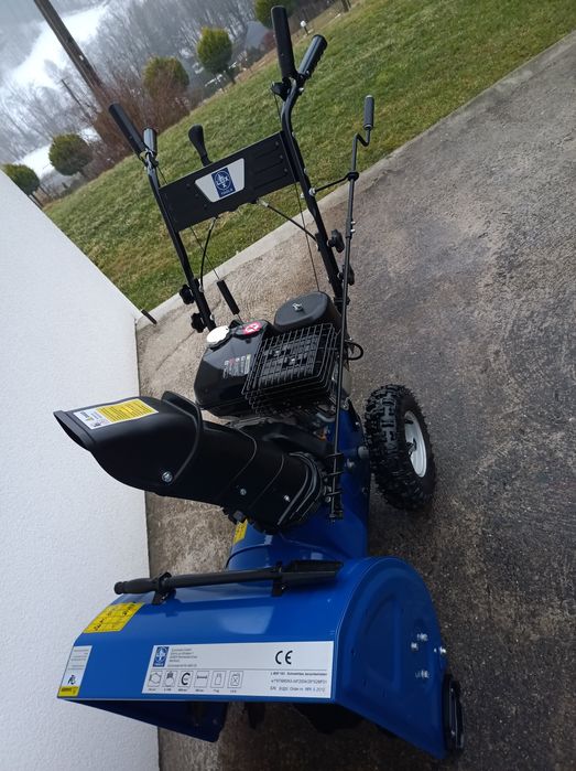 Odśnieżarka spalinowa