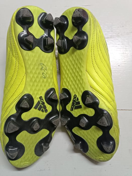 Adidas copa florescentes