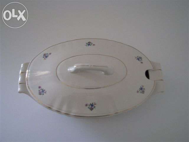 Terrina da fábrica de loiça de Sacavém