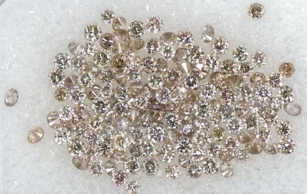 142 diamantes 0.96ct