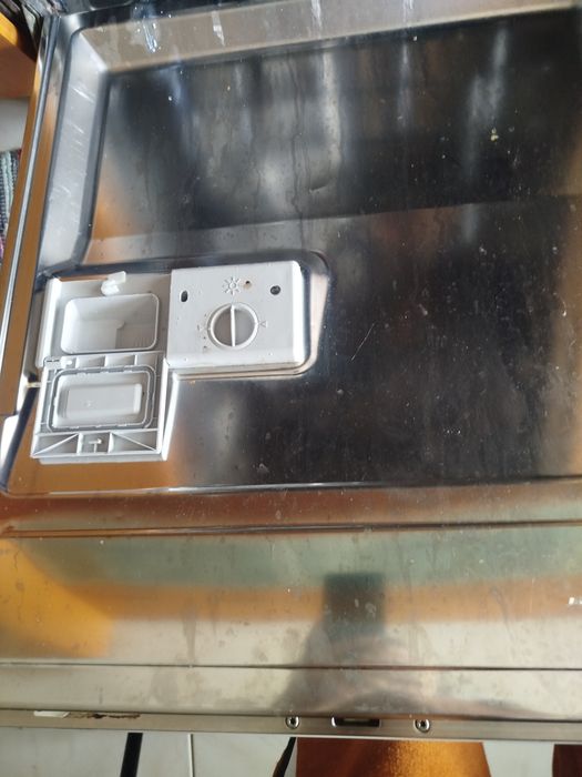 Máquina de lavar louça para peças
