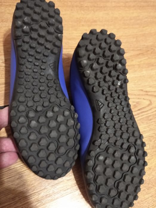 Продам детские шиповки Adidas 38 р