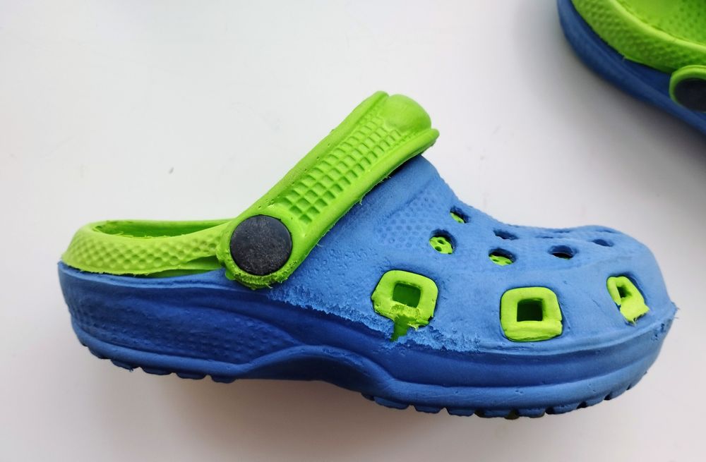 Дитячі крокси-сабо