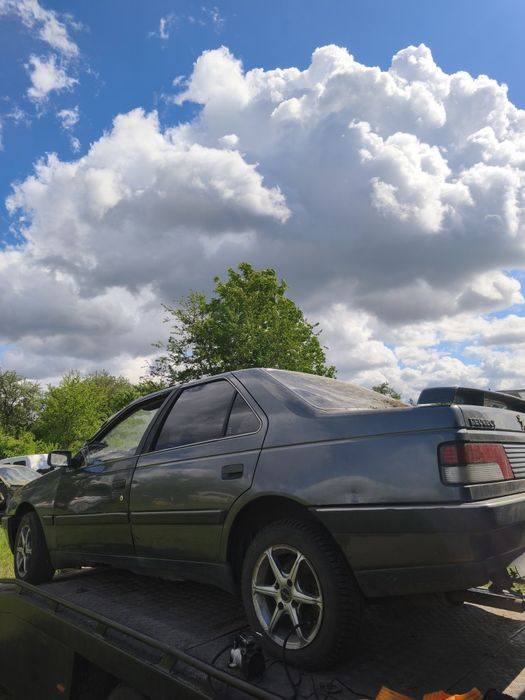 Розборка PEUGEOT 405 Розборка шрот 1,9 бензин порвало грм