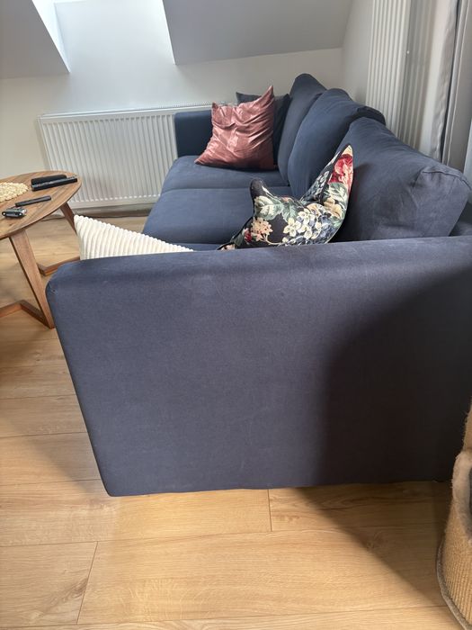 Granatowe pokrycie kanapy sofy Vimle trzyosobowa nierozkladana Orrsta