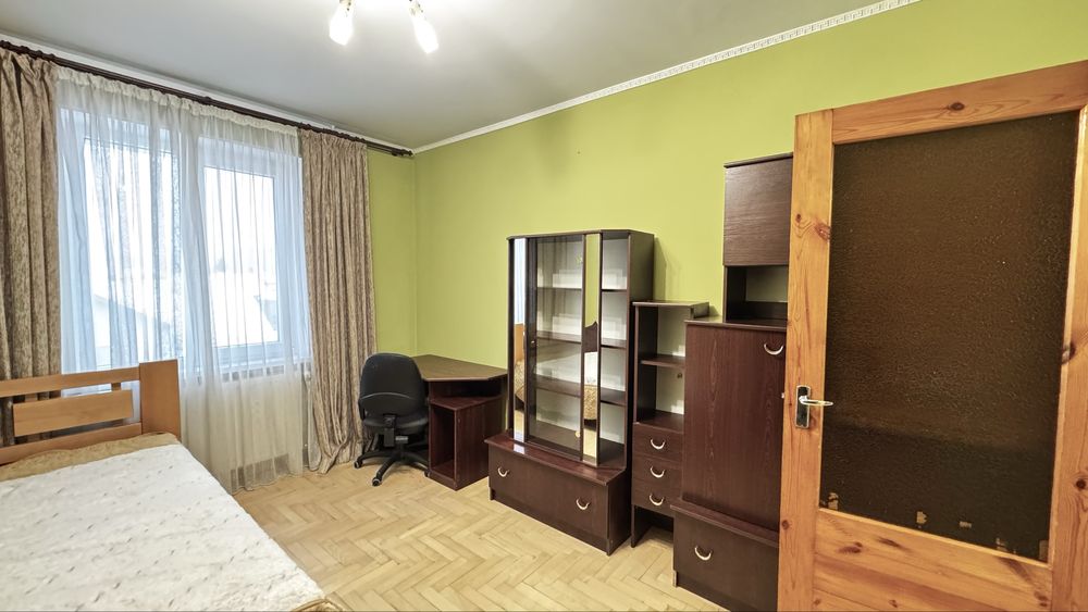 Оренда 3к квартири з газовим інд/опаленням/3 пов/5хв на авто до центру